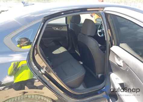 2019 Kia Forte Fe z USA, uszkodzony, nr VIN 3KPF24AD4KE010442